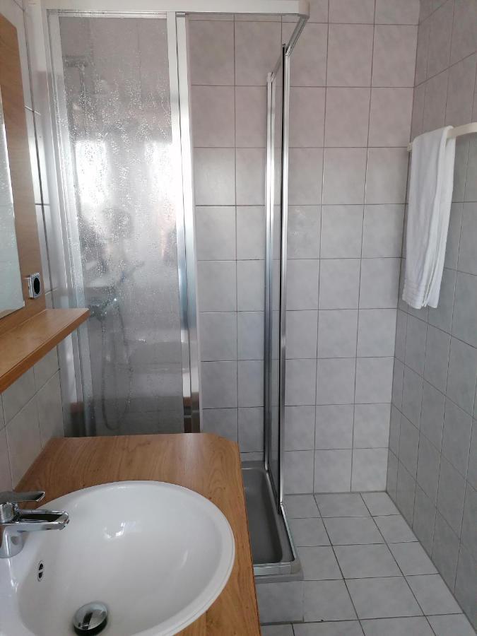 Hotel Kirchenwirt Mirth Eltendorf Zimmer foto
